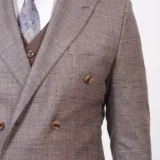 Двубортный костюм-тройка песочного оттенка Каталог