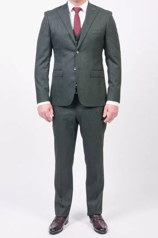Костюм-тройка зеленого цвета Каталог