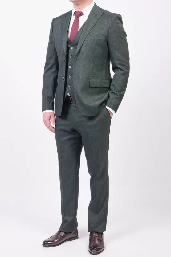 Костюм-тройка зеленого цвета Каталог