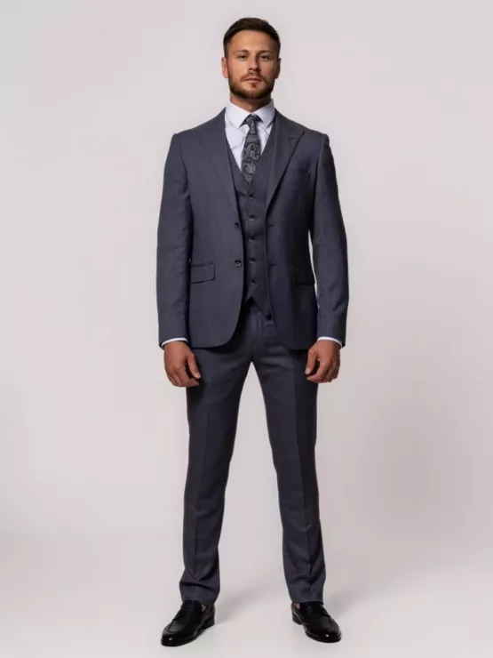 Костюм-тройка серого цвета Каталог