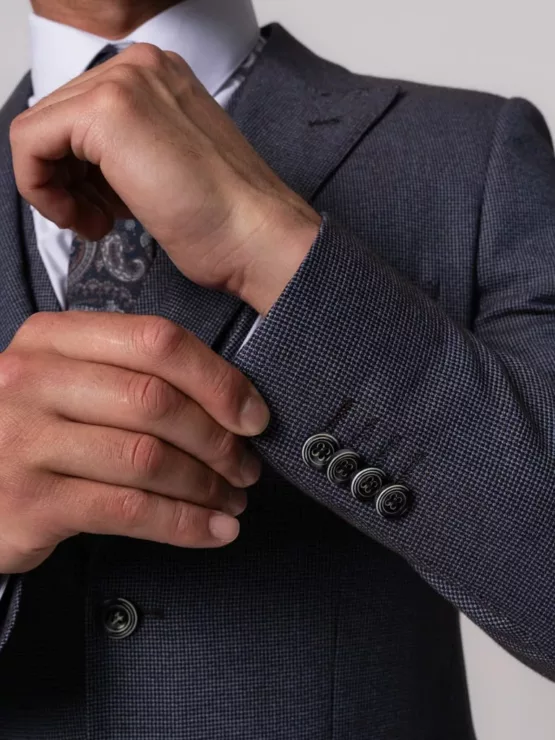 Костюм-тройка серого цвета Каталог