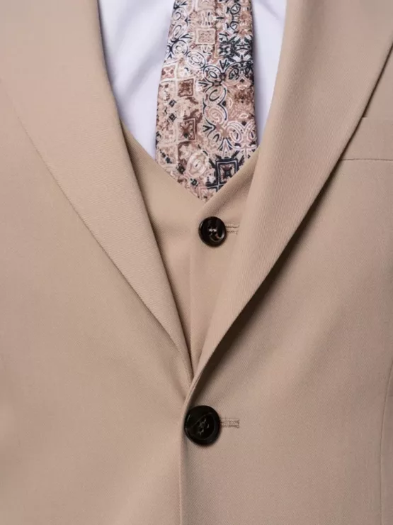 Костюм-тройка кремовый оттенок Вечерние мужские костюмы