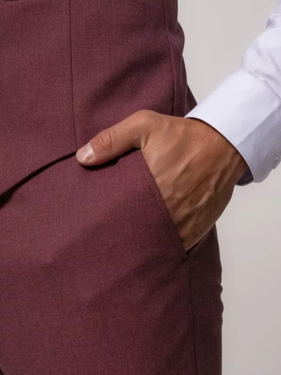 Костюм-тройка цвет марсала Каталог