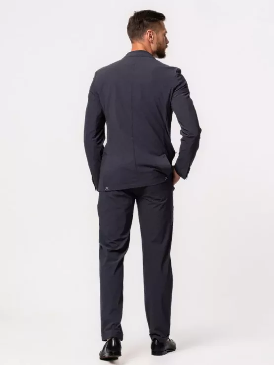 Костюм-двойка серого цвета облегченная модель Вечерние мужские костюмы