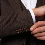 Костюм-тройка коричневый цвет текстурная ткань Каталог