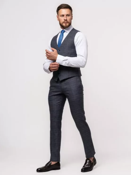 Костюм-тройка серого цвета в клетку Каталог