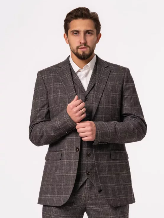 Костюм-тройка в клетку на высокий рост Каталог