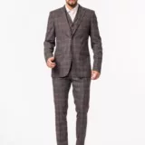 Костюм-тройка в клетку на высокий рост Каталог