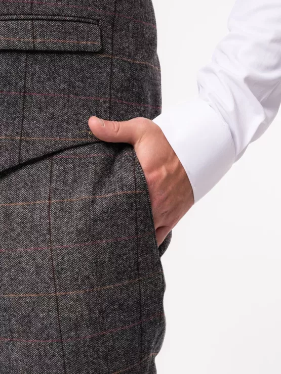 Костюм-тройка твидовый на высокий рост Каталог