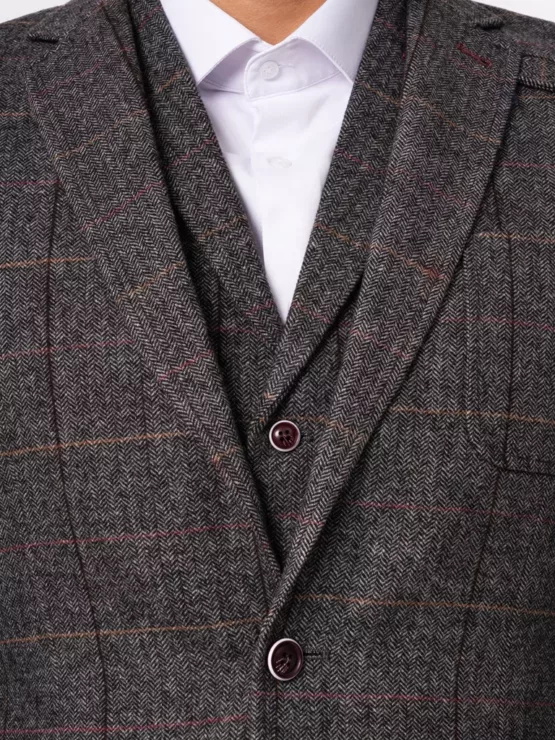 Костюм-тройка твидовый на высокий рост Каталог