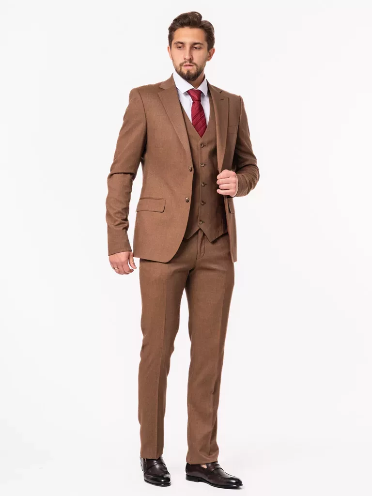 Костюм-тройка коричневого цвета на высокий рост Каталог