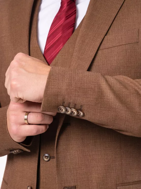 Костюм-тройка коричневого цвета на высокий рост Каталог