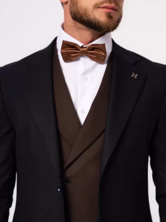 Костюм-тройка синего цвета с коричневым жилетом Каталог