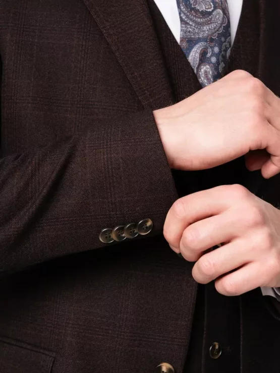 Костюм-тройка цвет молочный шоколад Каталог