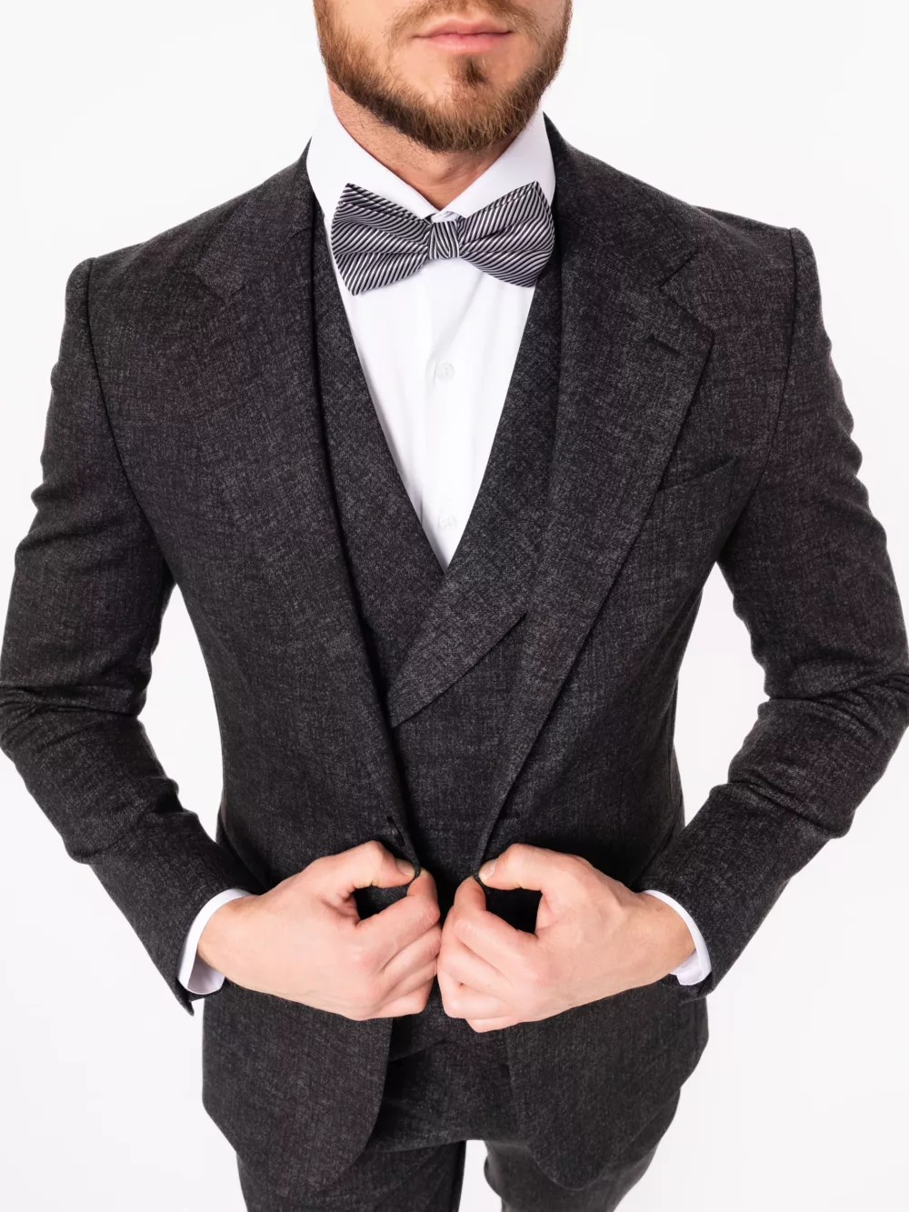 Костюм-тройка графитовый цвет Каталог