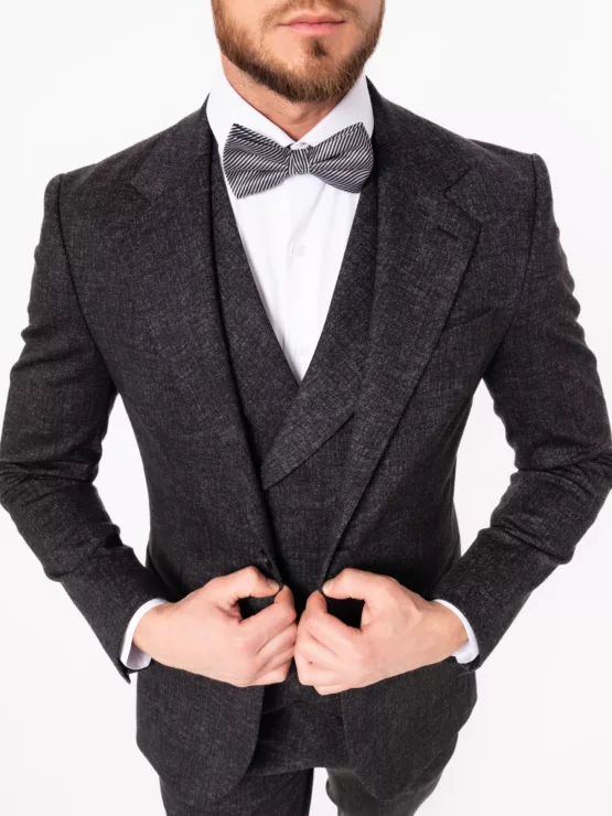 Костюм-тройка графитовый цвет Каталог
