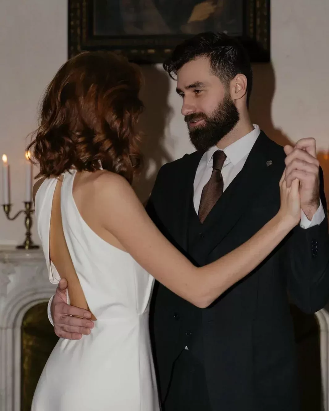 Как выбрать свадебный костюм для жениха: полное руководство