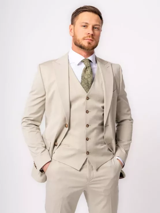 Костюм-тройка светло-фисташковый Каталог