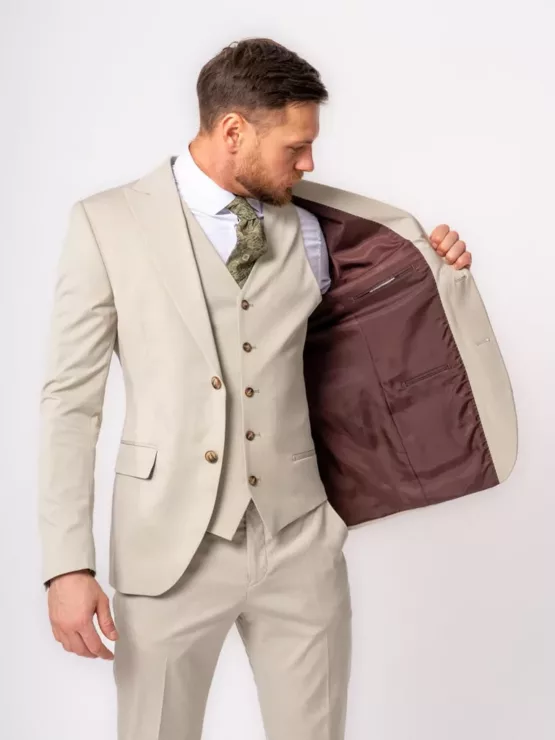 Костюм-тройка светло-фисташковый Каталог