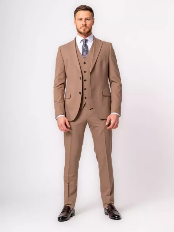 Костюм-тройка пшеничный оттенок Каталог