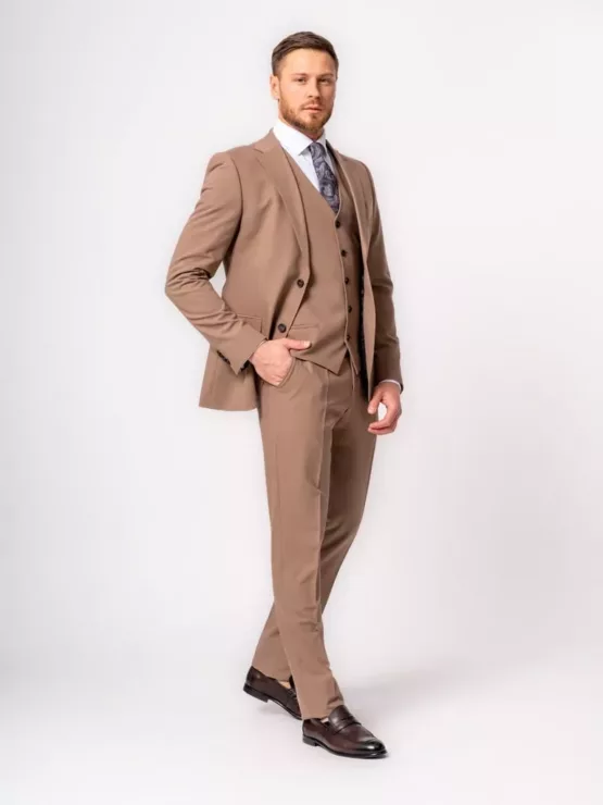 Костюм-тройка пшеничный оттенок Каталог