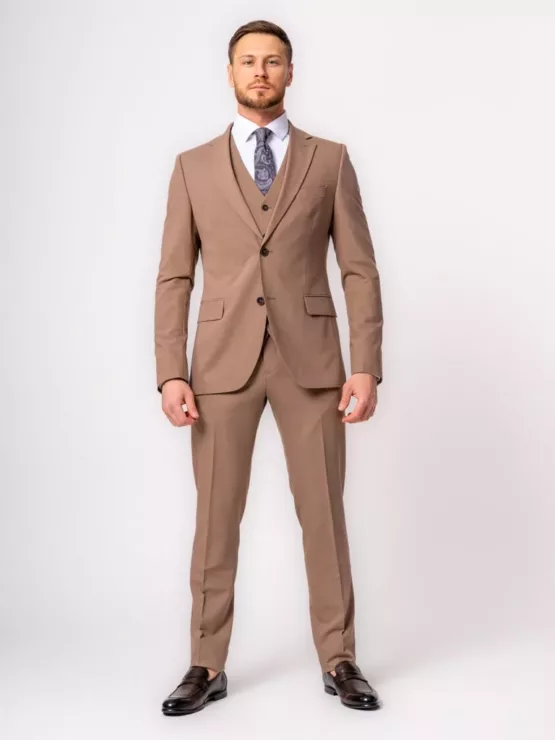 Костюм-тройка пшеничный оттенок Каталог