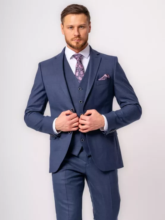 Костюм-тройка светло-синего цвета Каталог