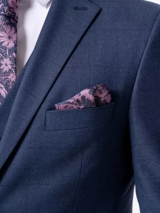 Костюм-тройка светло-синего цвета Каталог