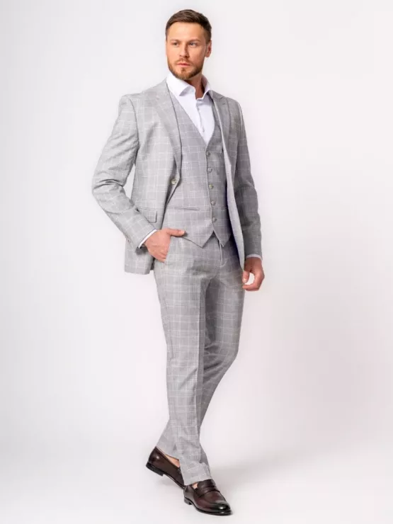 Костюм-тройка светло-серый цвет в клетку Каталог