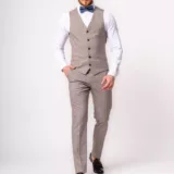 Костюм-тройка кофейный в клетку Каталог