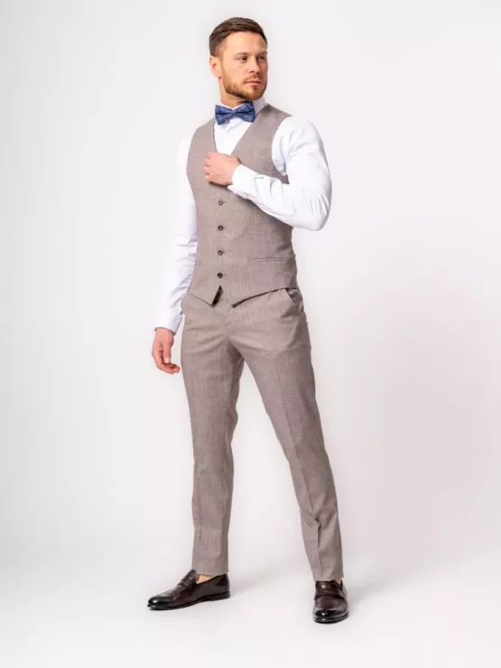 Костюм-тройка кофейный в клетку Каталог