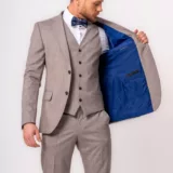 Костюм-тройка кофейный в клетку Каталог