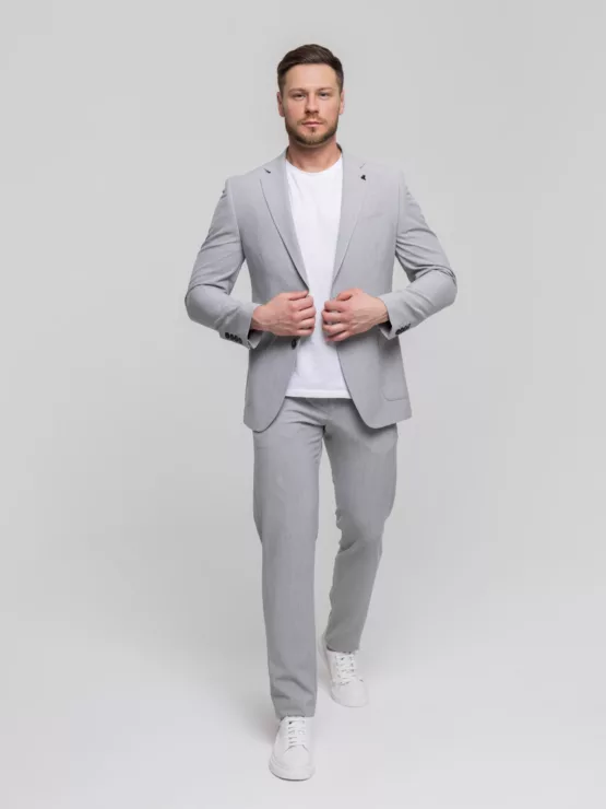 Костюм-двойка пепельно-серого цвета Каталог