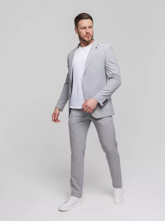 Костюм-двойка пепельно-серого цвета Каталог