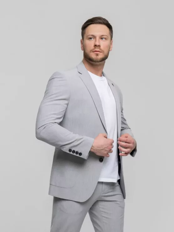 Костюм-двойка пепельно-серого цвета Каталог