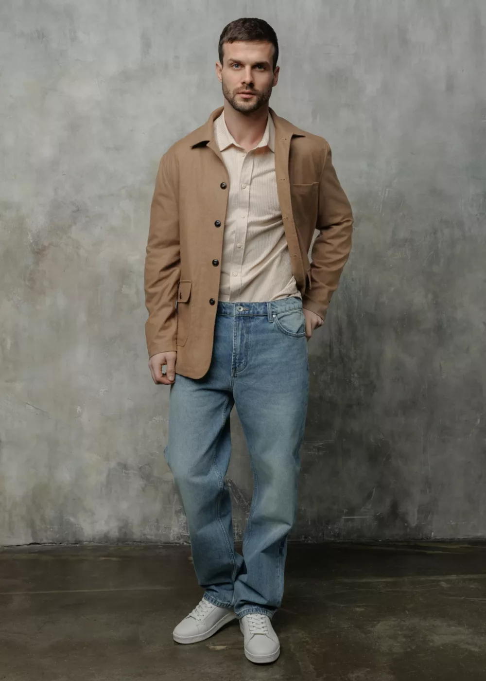 Блейзер цвет бежевый Брюки