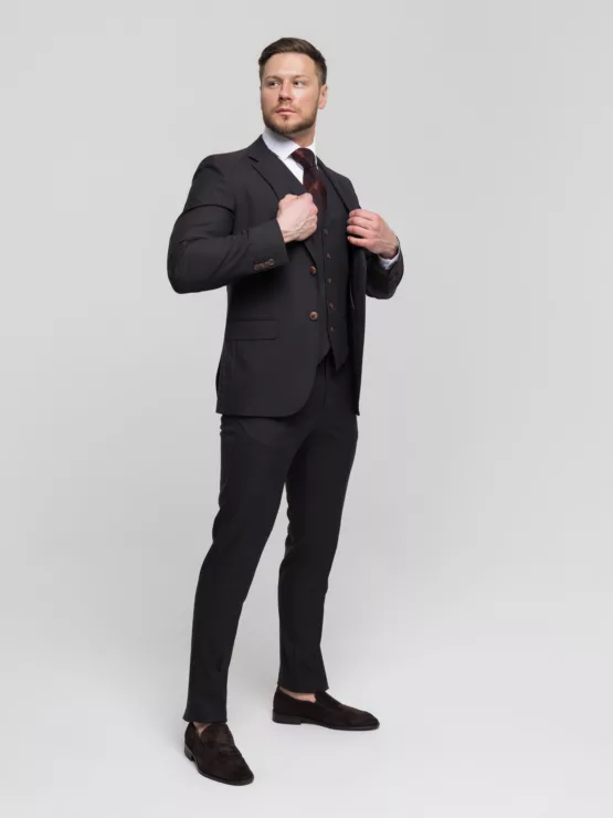 Костюм-тройка цвет винный Каталог