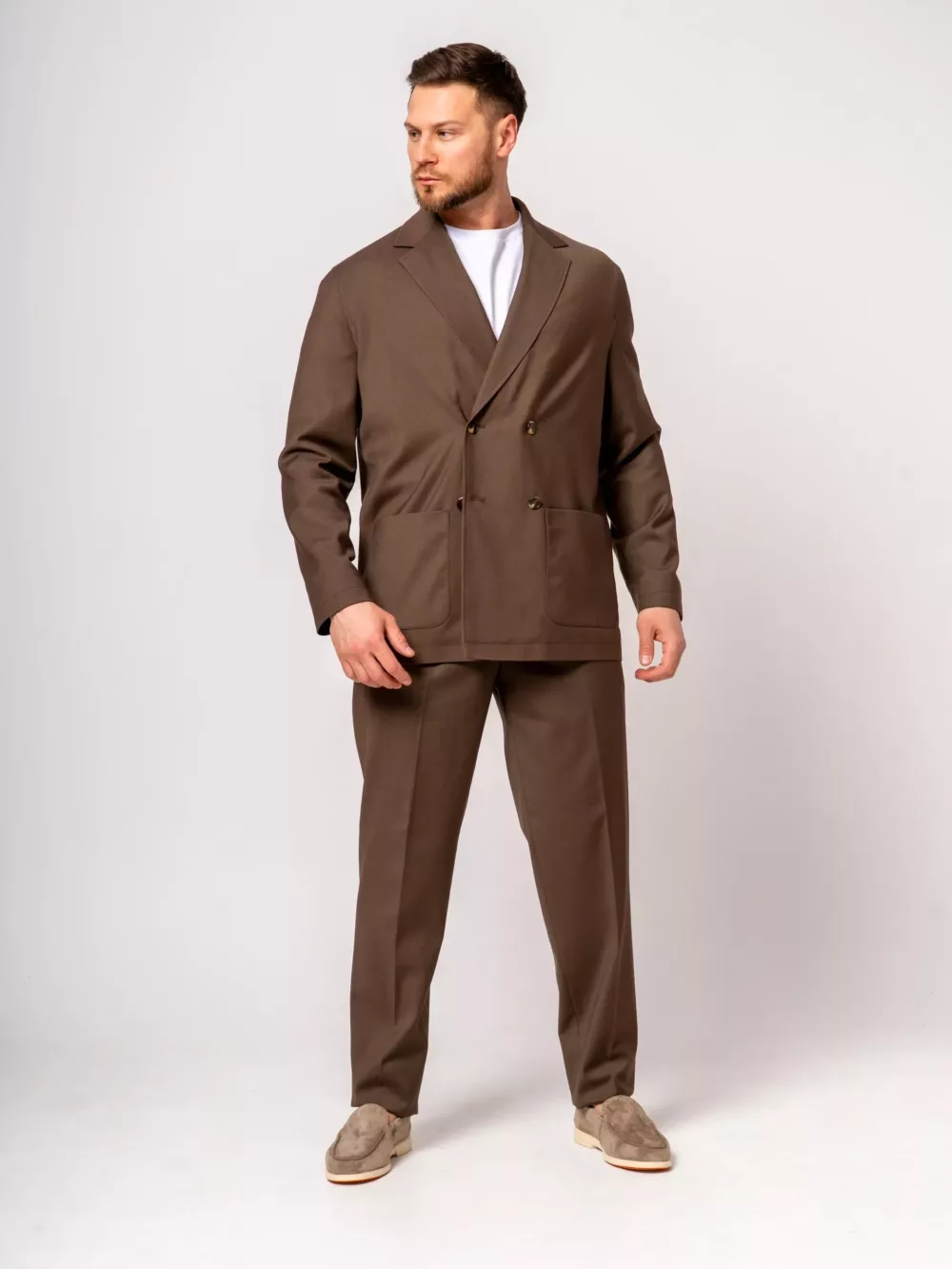 Костюм oversize двубортный коричневый Каталог