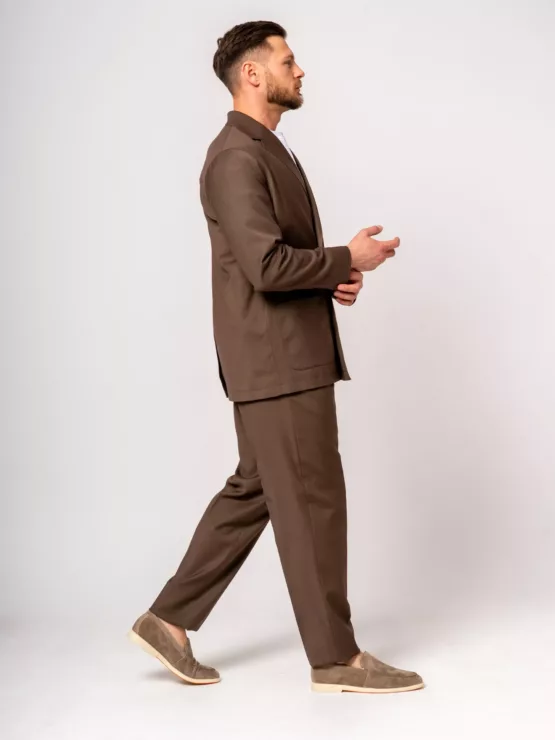 Костюм oversize двубортный коричневый Каталог