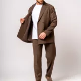 Костюм oversize двубортный коричневый Клубный костюм