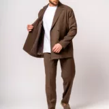 Костюм oversize двубортный коричневый Каталог