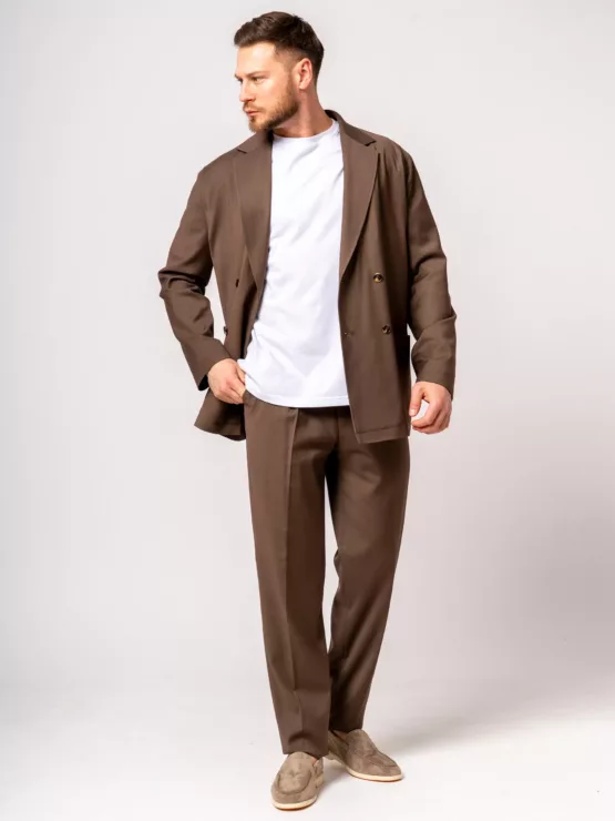 Костюм oversize двубортный коричневый Каталог
