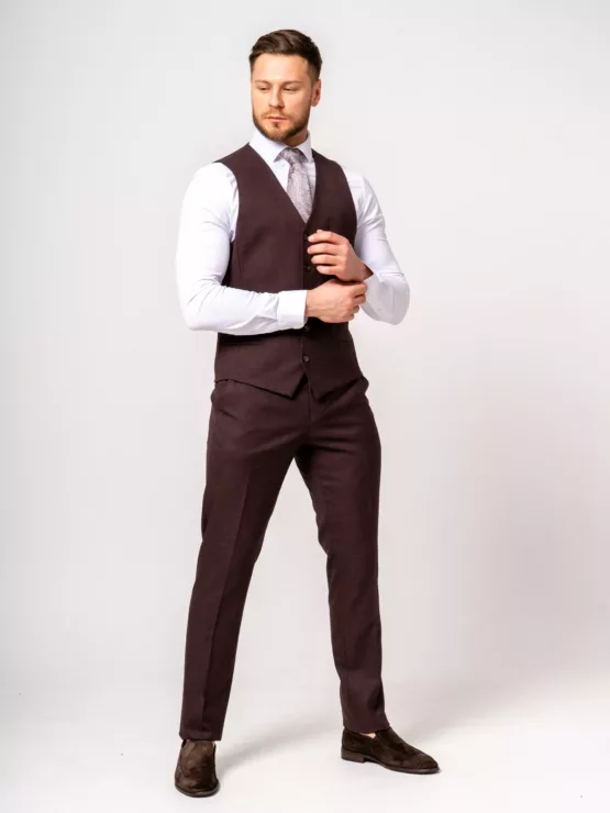 Костюм-тройка бежево-коричневый комбинированный Каталог