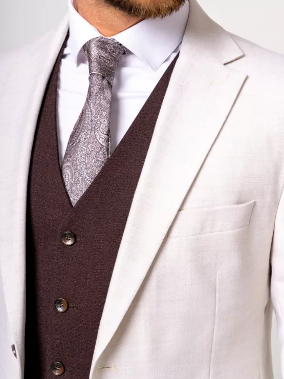 Костюм-тройка бежево-коричневый комбинированный Каталог