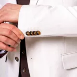 Костюм-тройка бежево-коричневый комбинированный Каталог