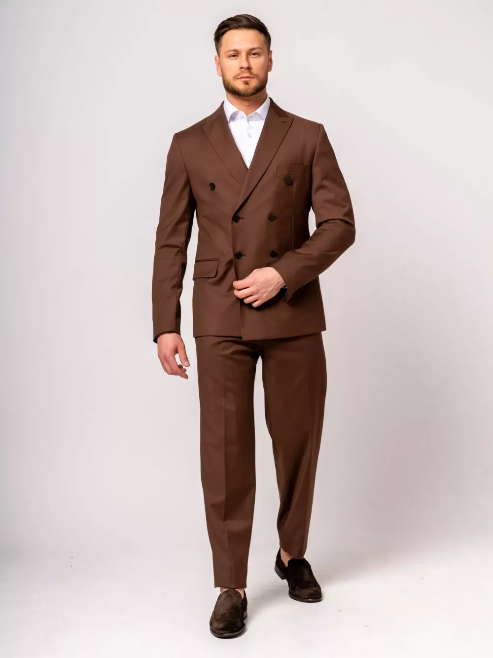 Костюм-двубортный цвет молочный шоколад Каталог
