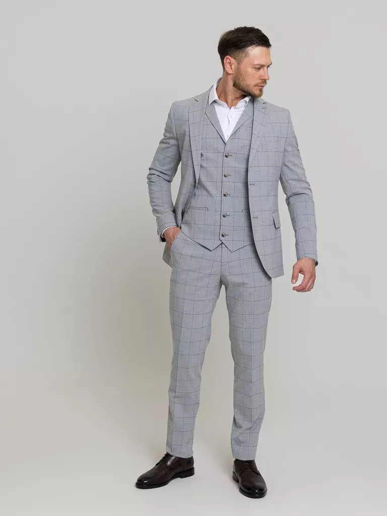 Костюм-тройка цвет серый в клетку Каталог