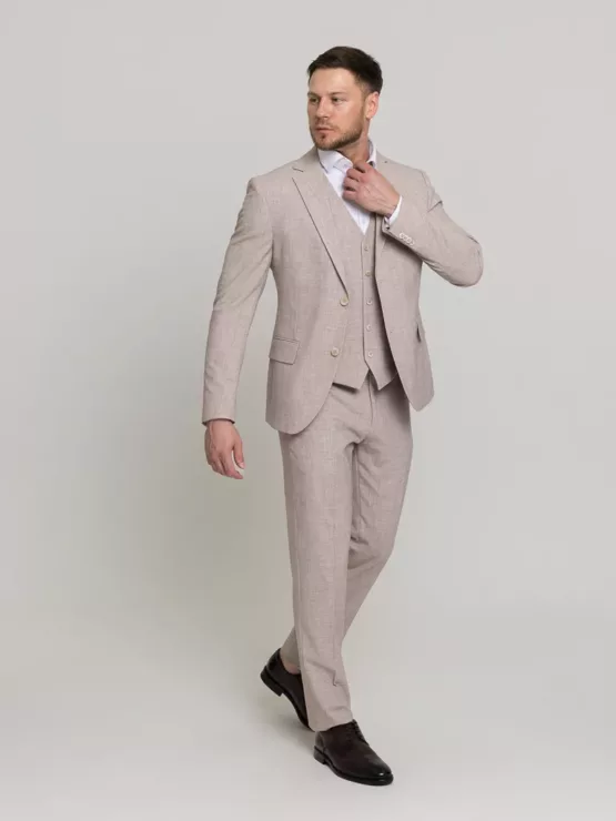 Костюм-тройка кремовый цвет Каталог