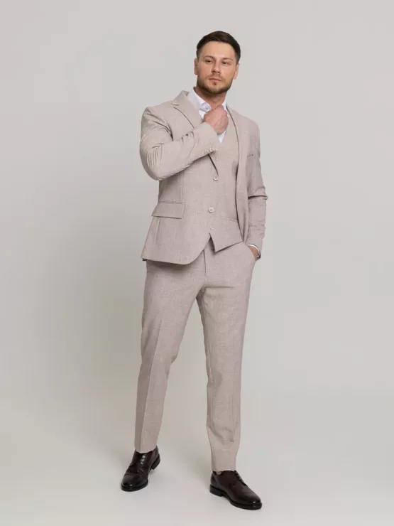 Костюм-тройка кремовый цвет Каталог