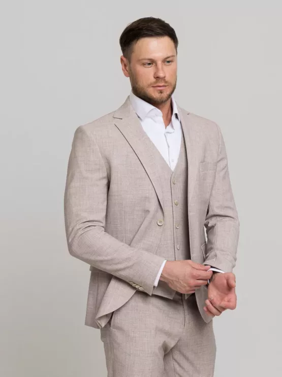 Костюм-тройка кремовый цвет Каталог